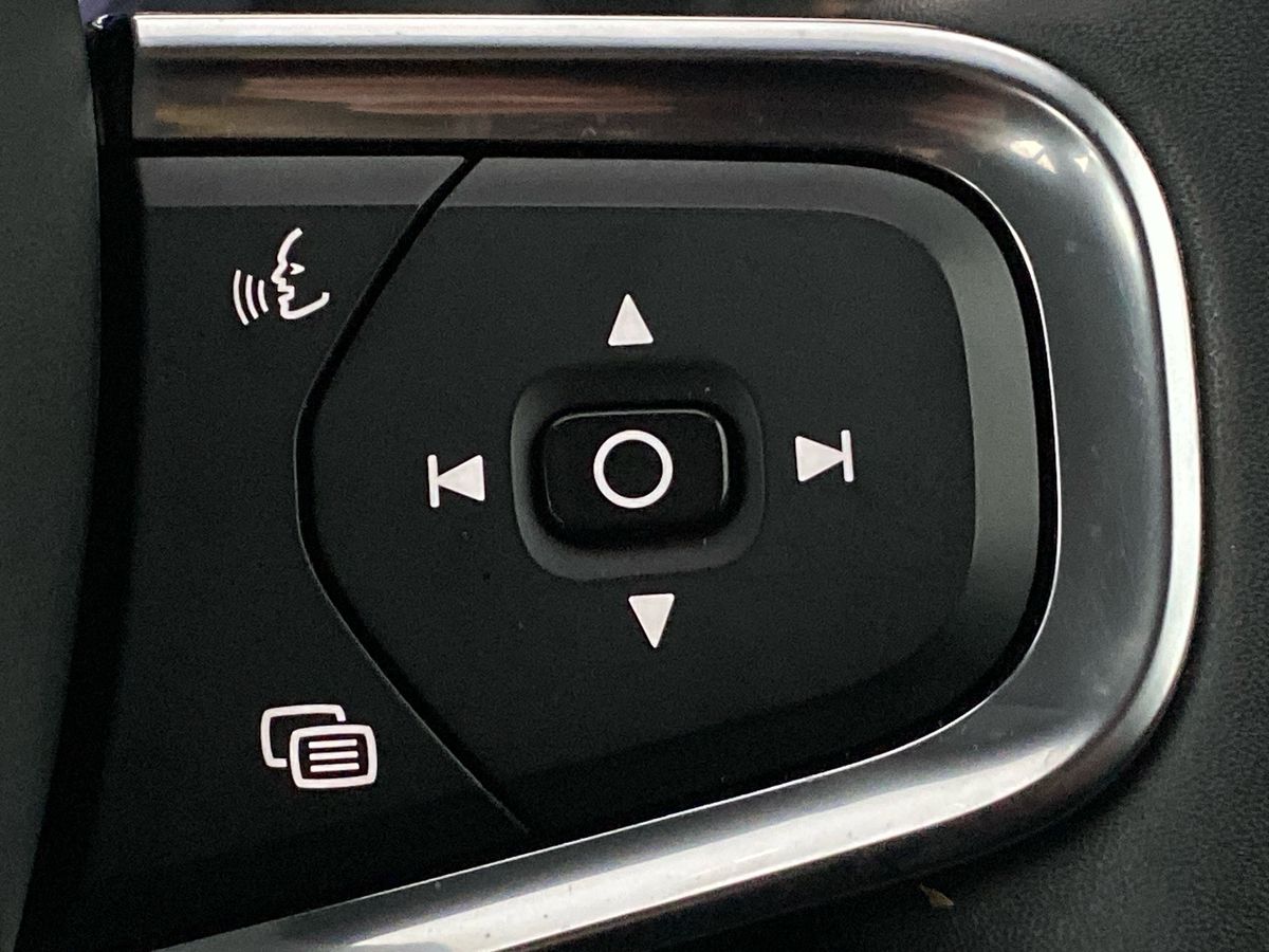 Used Volvo XC40 2022 for sale - 77472850: Photo 25