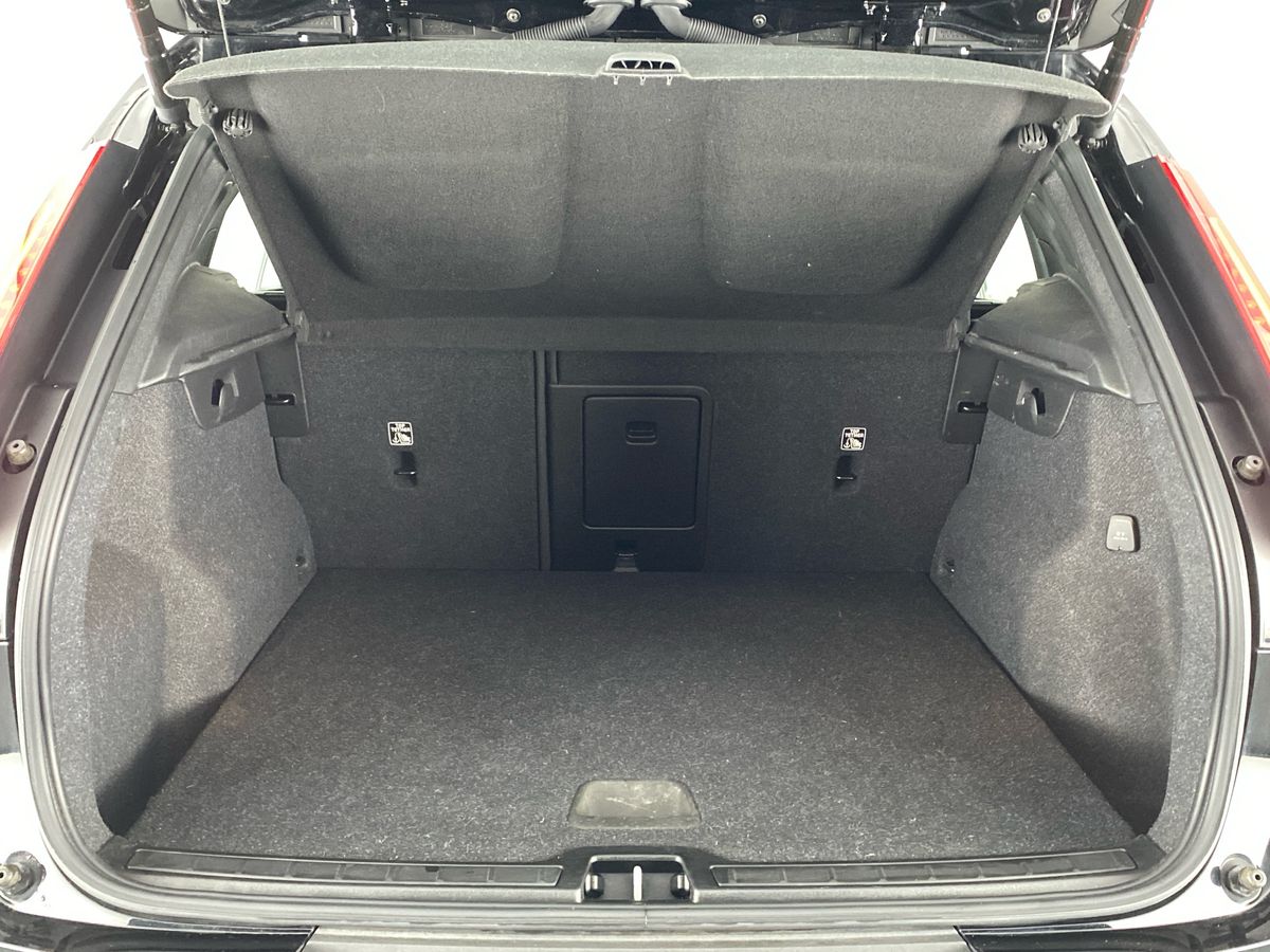 Used Volvo XC40 2022 for sale - 77472850: Photo 28