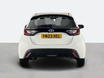 Used Toyota Yaris 2023 for sale - 79446353: Photo