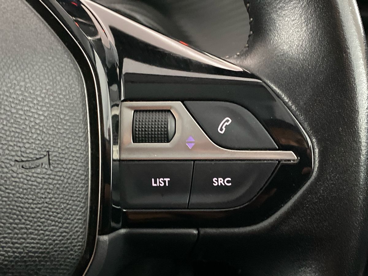 Used Peugeot 208 2020 for sale - 76636981: Photo 24