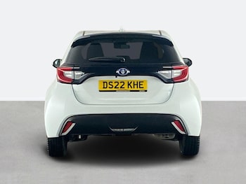 Used Toyota Yaris 2022 for sale - 76128598: Photo 4