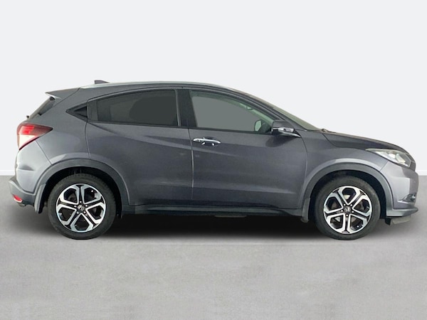 Used Honda HR-V 2018 for sale - 75673931: Photo 2