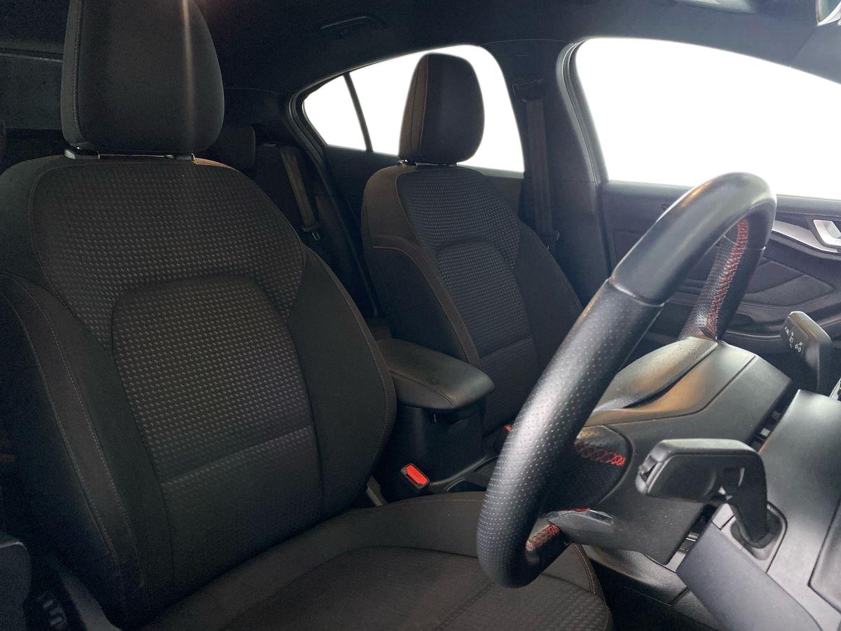 Used Ford Focus 2020 for sale - 77000658: Photo 13