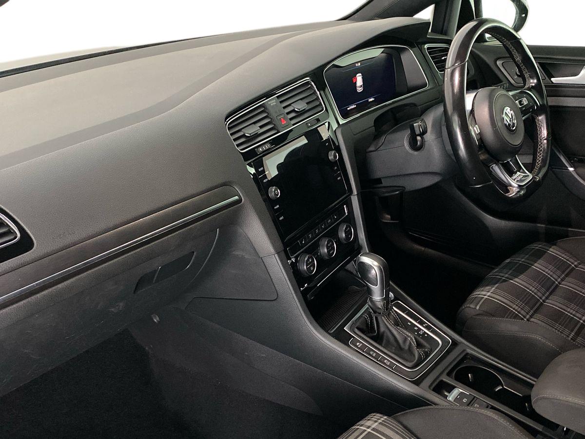 Used Volkswagen Golf 2019 for sale - 76502899: Photo 14