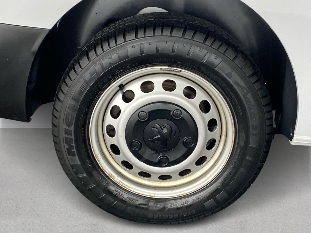 Used Peugeot Expert 2023 for sale - 76502870: Photo 29