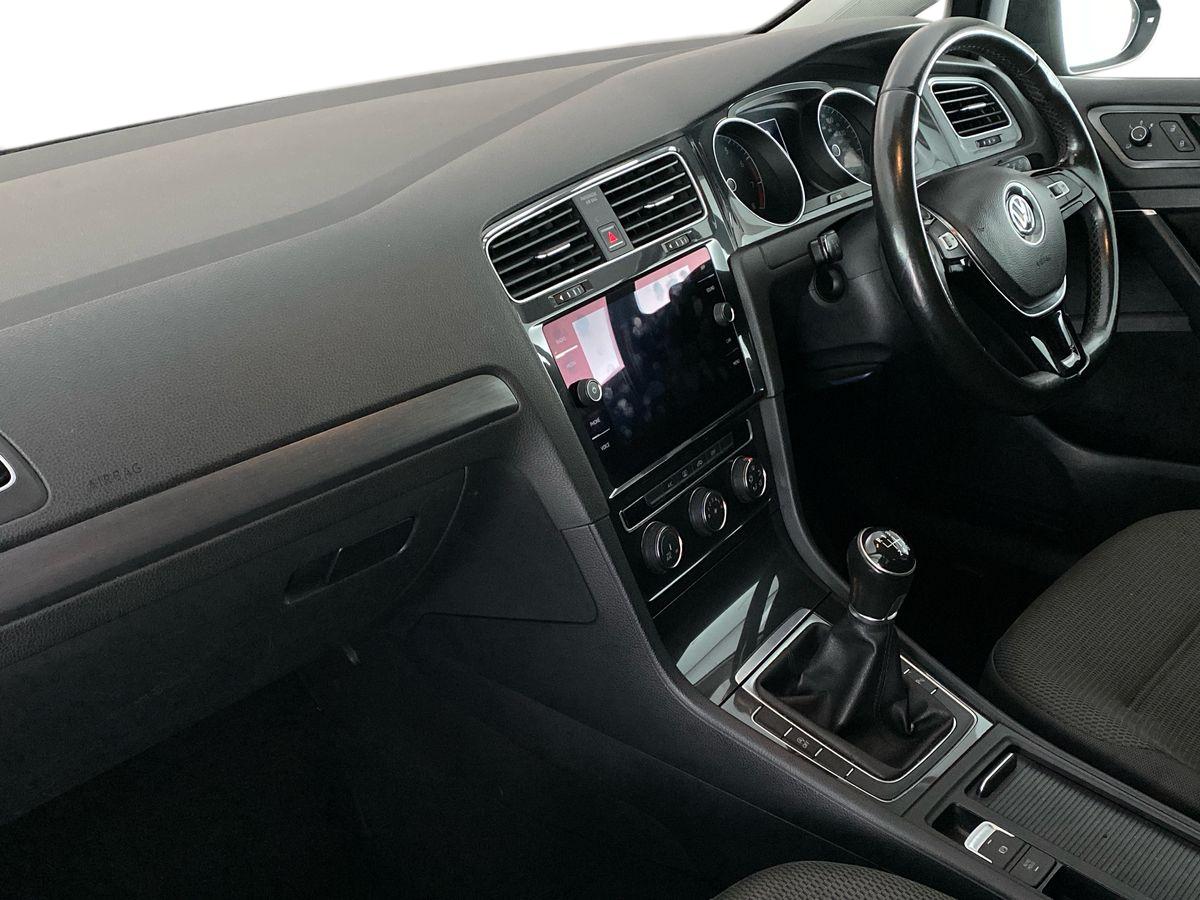 Used Volkswagen Golf 2017 for sale - 76755463: Photo 14