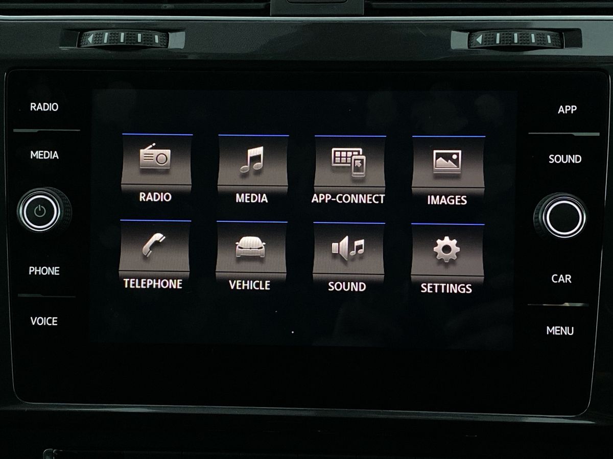 Used Volkswagen Golf 2017 for sale - 76755463: Photo 17