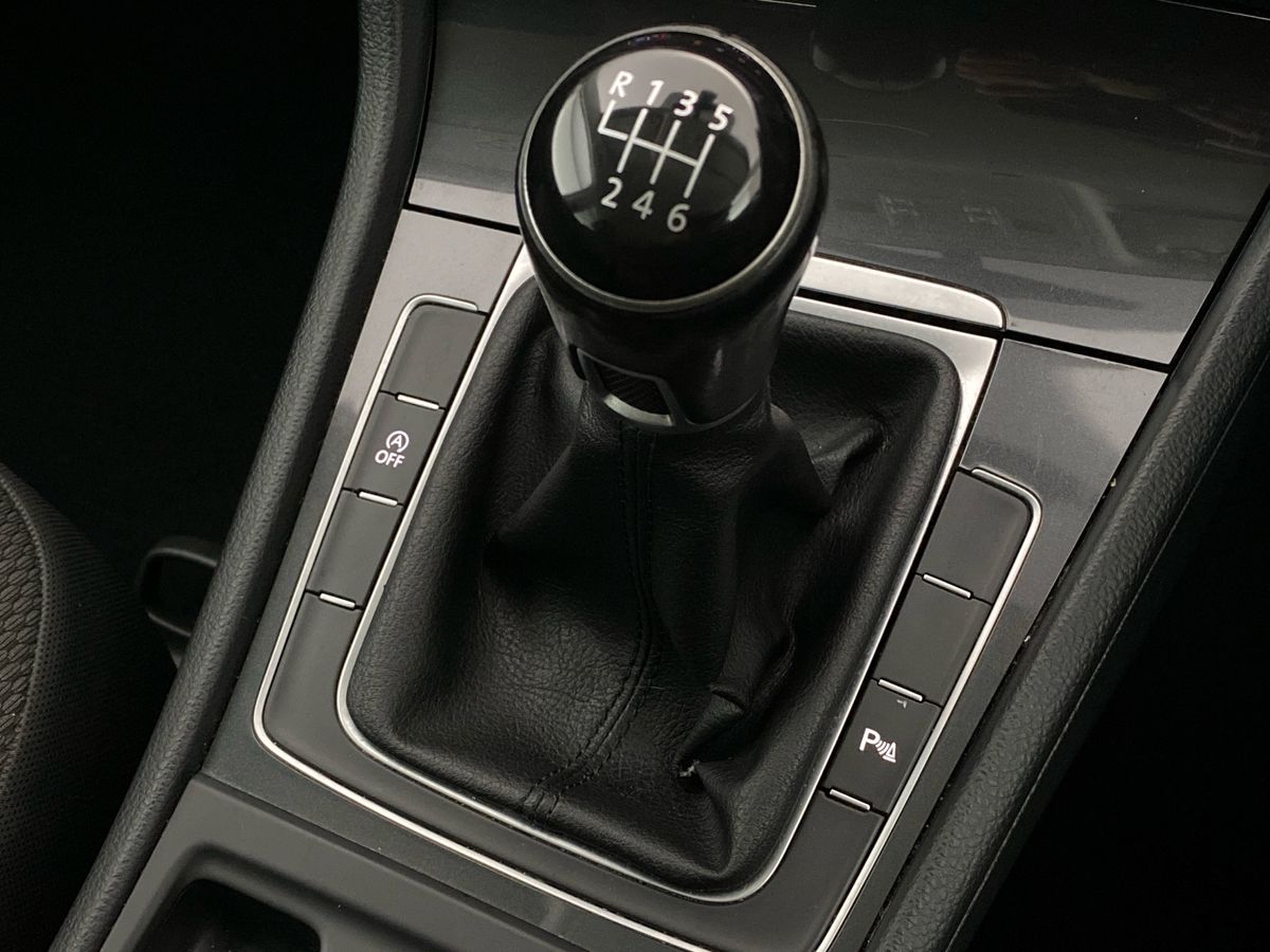 Used Volkswagen Golf 2017 for sale - 76755463: Photo 20