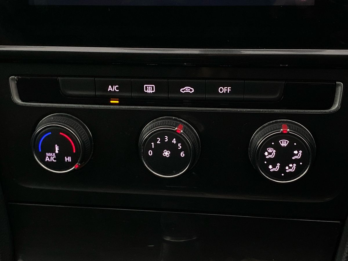 Used Volkswagen Golf 2017 for sale - 76755463: Photo 21