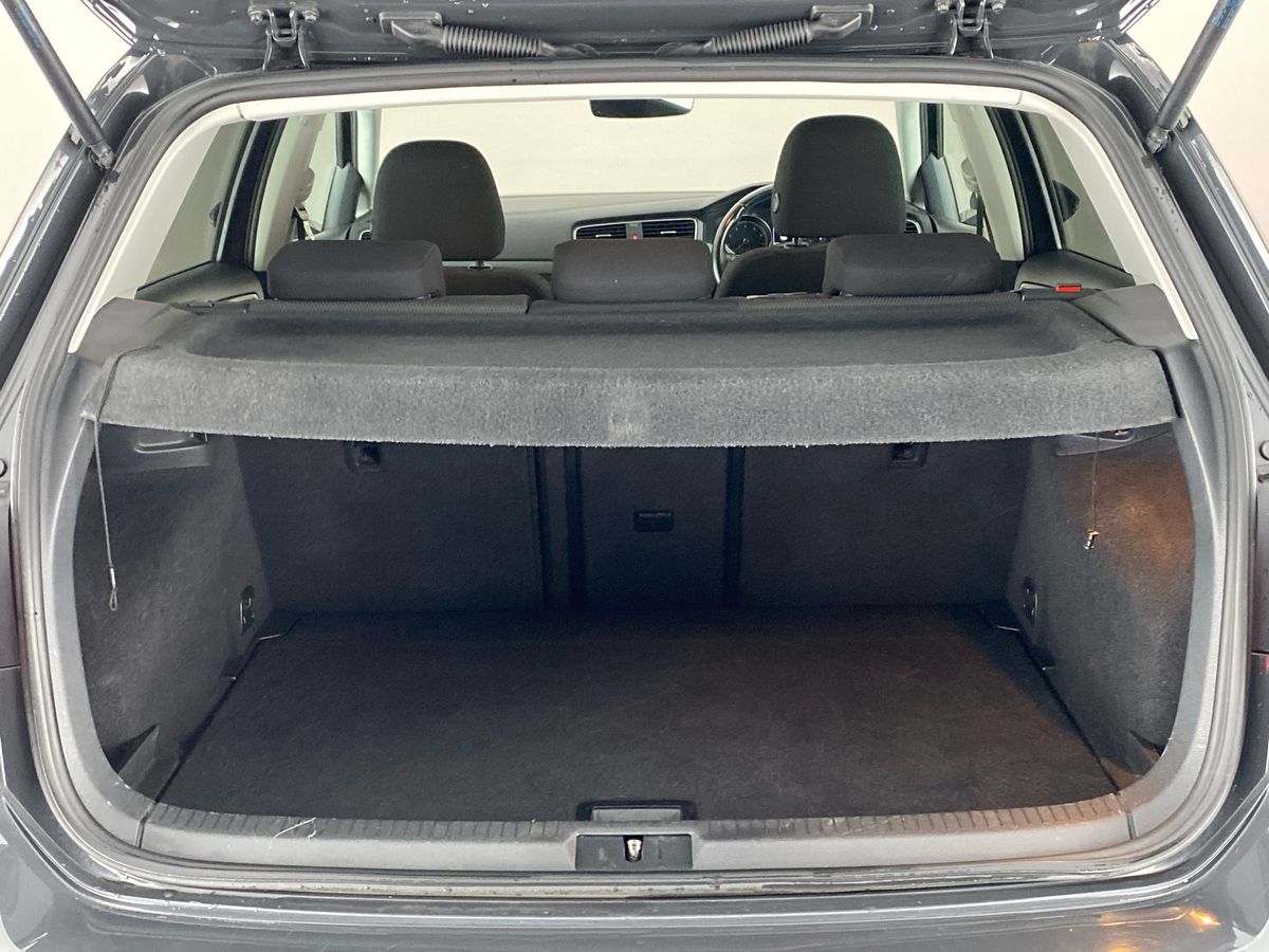 Used Volkswagen Golf 2017 for sale - 76755463: Photo 26