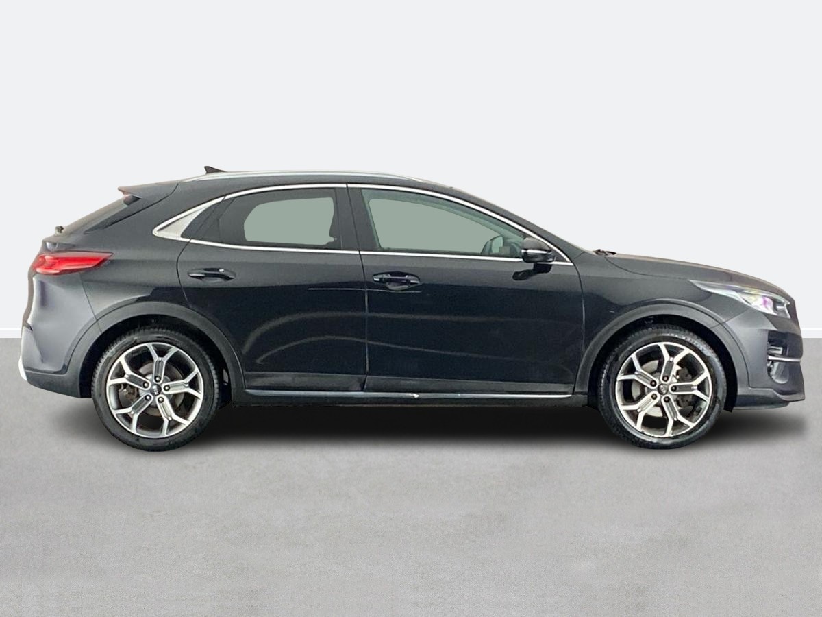 Used Kia XCeed 2020 for sale - 76890154: Photo 3