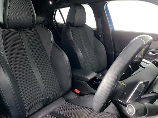 Used Peugeot 2008 2023 for sale - 75674001: Photo 10