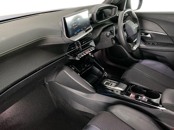Used Peugeot 2008 2023 for sale - 75674001: Photo 11