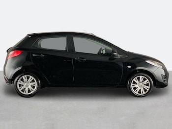Used Mazda Mazda2 2013 for sale - 78436935: Photo