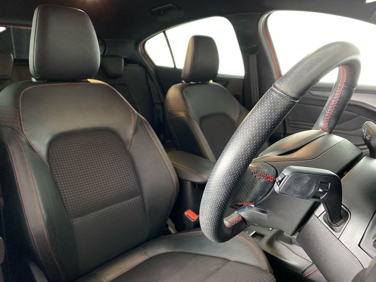 Used Ford Focus 2019 for sale - 76128611: Photo 13