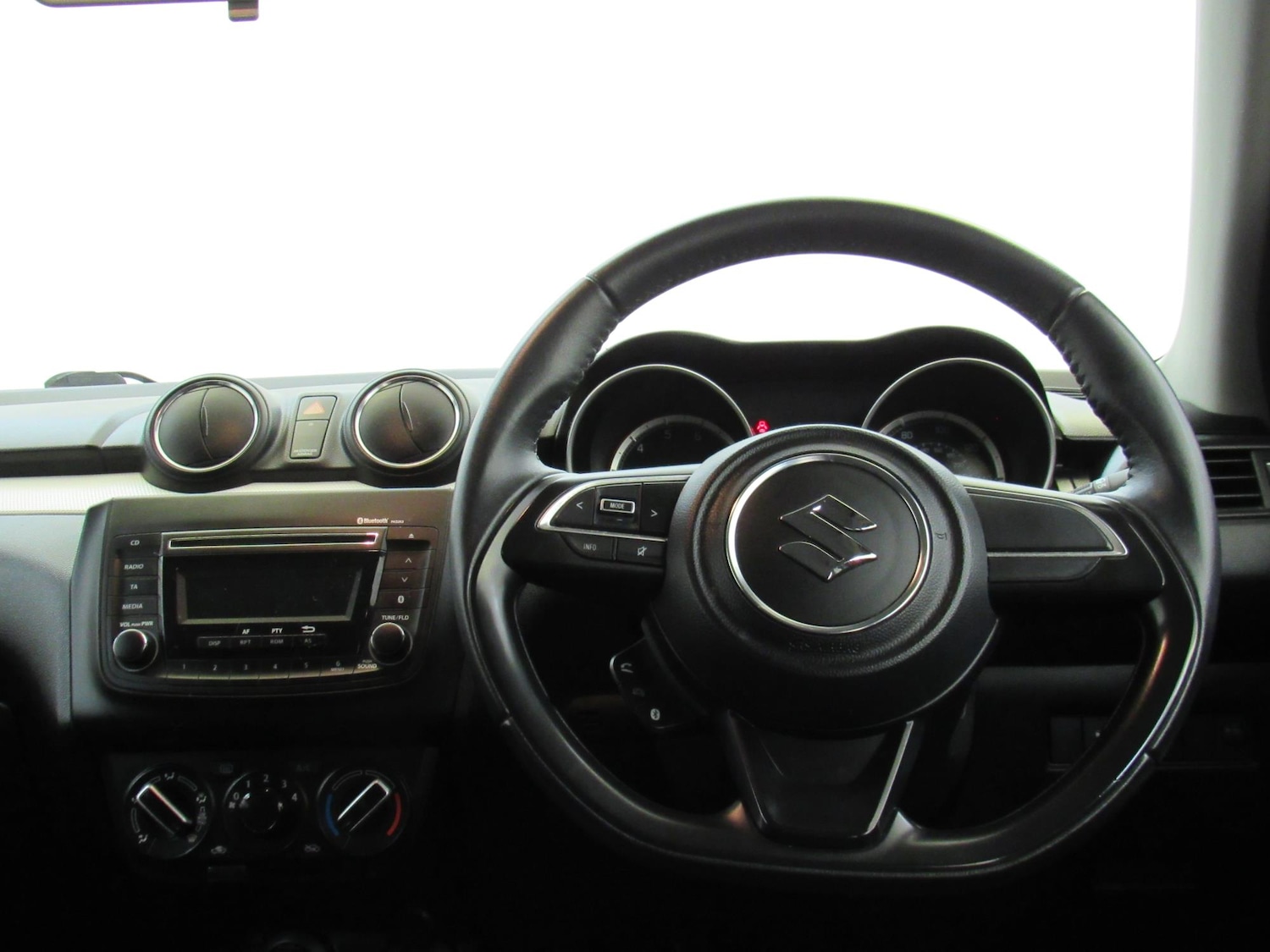 Used Suzuki Swift 2019 for sale - 78139861: Photo 14