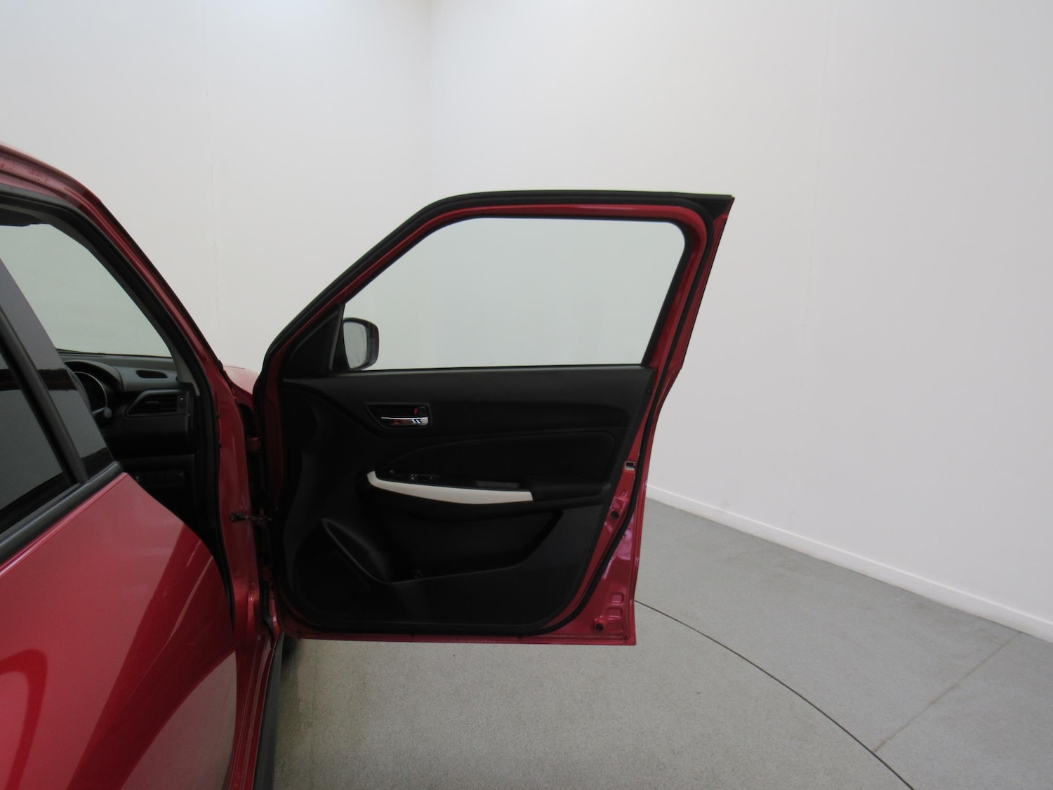 Used Suzuki Swift 2019 for sale - 78139861: Photo 21