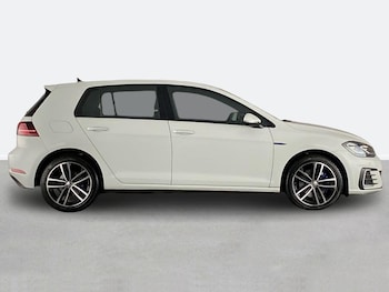 Used Volkswagen Golf 2017 for sale - 79241483: Photo