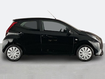 Used Toyota AYGO 2019 for sale - 78564760: Photo
