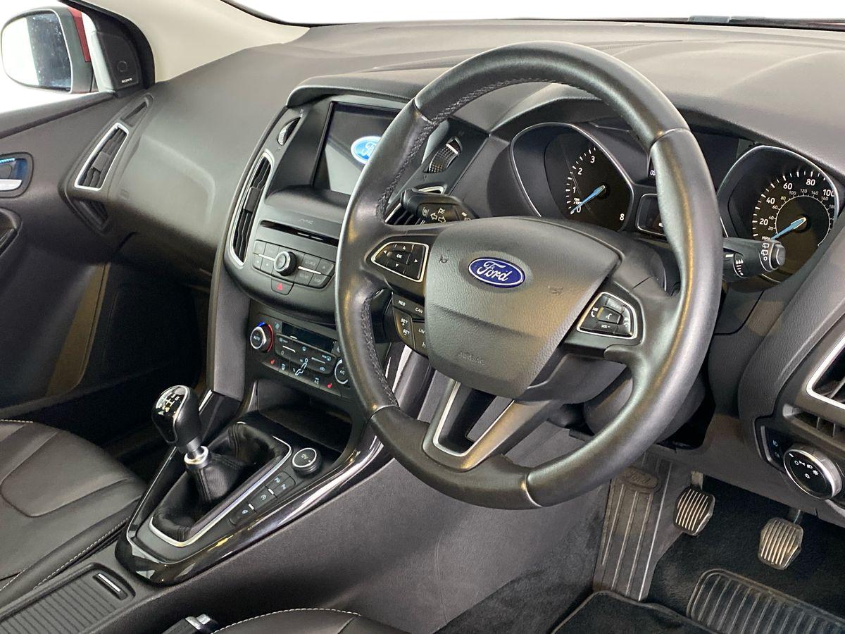 Used Ford Focus 2017 for sale - 76128594: Photo 12