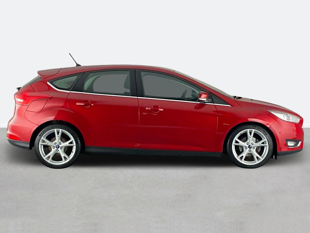 Used Ford Focus 2017 for sale - 76128594: Photo 2