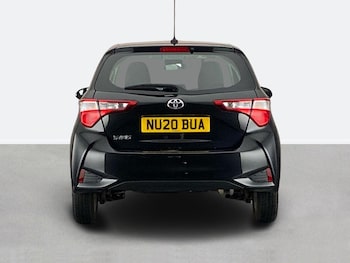 Used Toyota Yaris 2020 for sale - 75260158: Photo