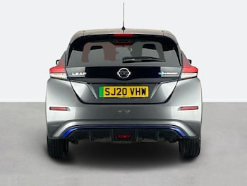 Used Nissan Leaf 2020 for sale - 76097448: Photo 4