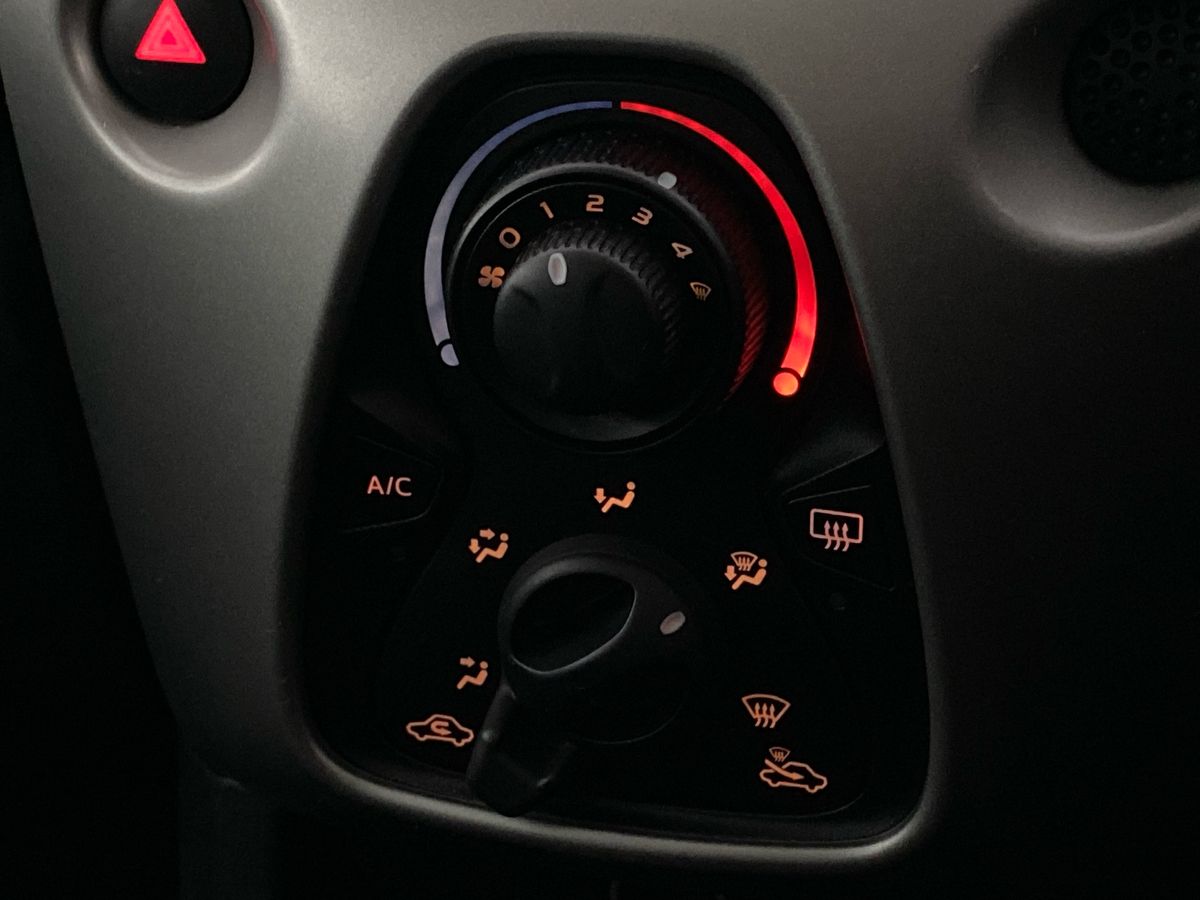 Used Peugeot 108 2015 for sale - 76705505: Photo 20