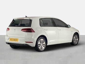 Used Volkswagen Golf 2019 for sale - 76220236: Photo 3