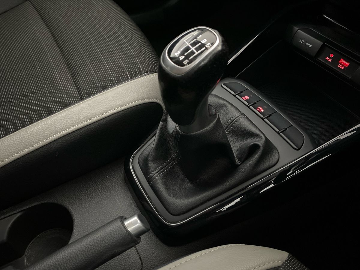 Used Kia Stonic 2019 for sale - 77615888: Photo 18