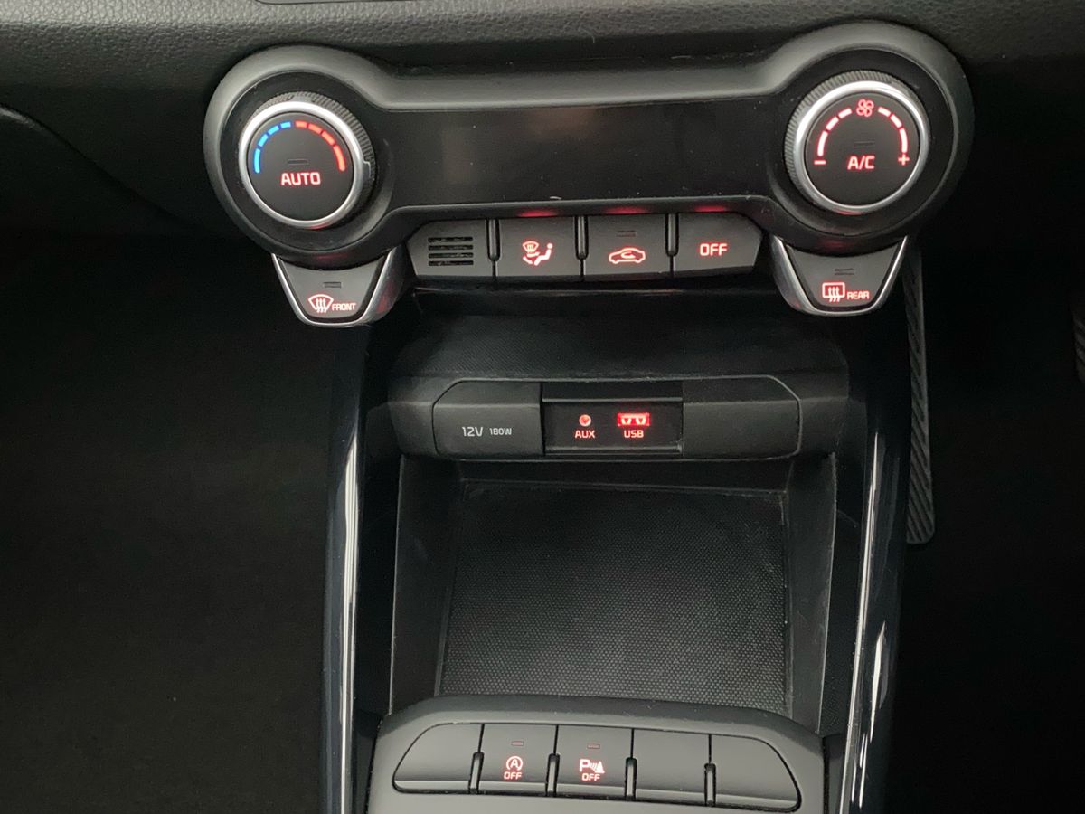 Used Kia Stonic 2019 for sale - 77615888: Photo 19