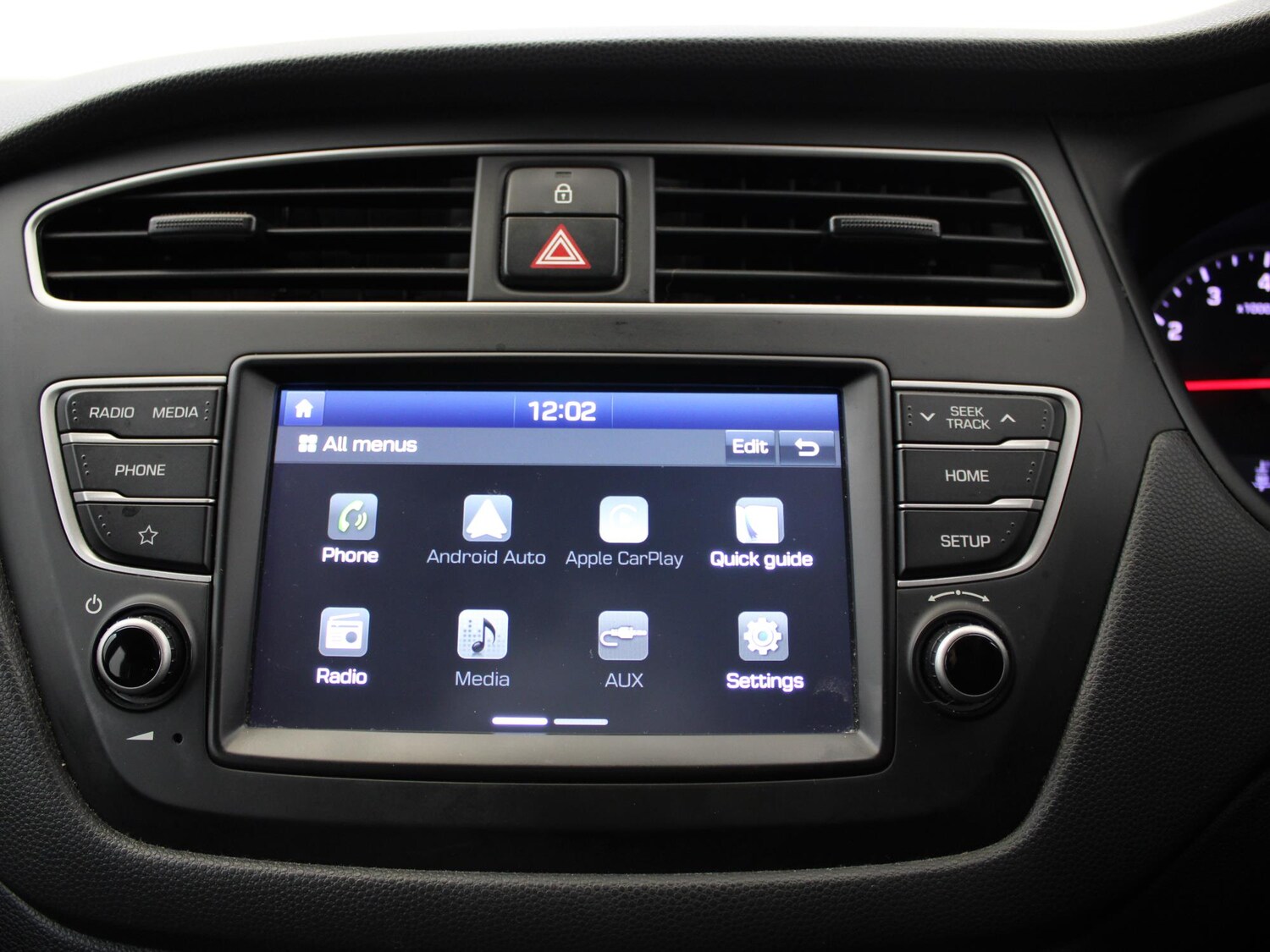 Used Hyundai i20 2019 for sale - 77348353: Photo 16