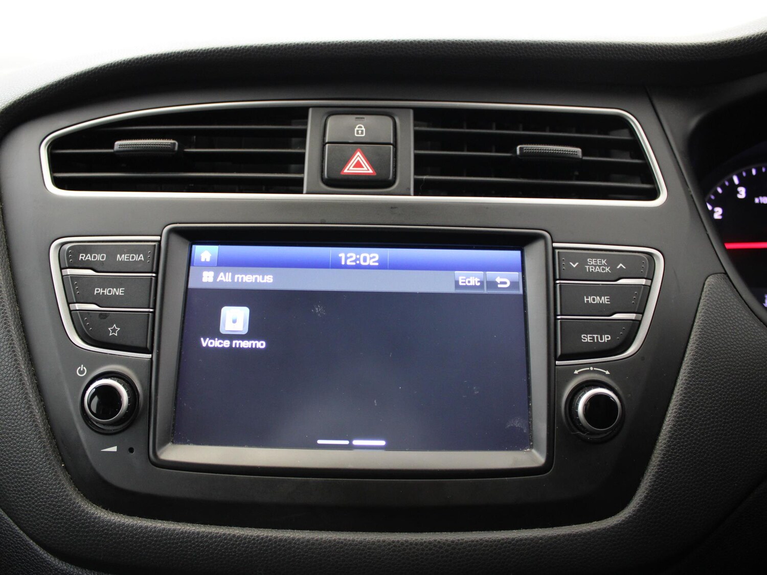 Used Hyundai i20 2019 for sale - 77348353: Photo 17