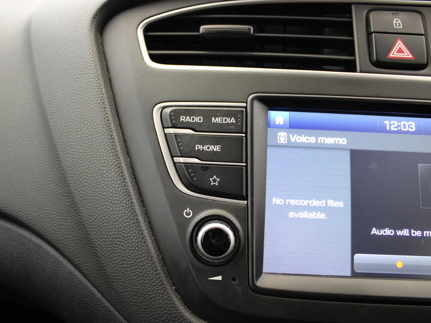 Used Hyundai i20 2019 for sale - 77348353: Photo 24