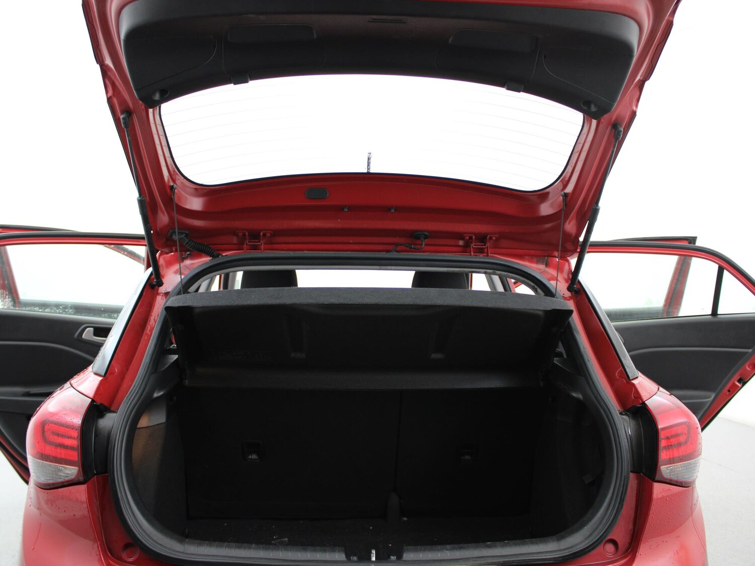 Used Hyundai i20 2019 for sale - 77348353: Photo 35