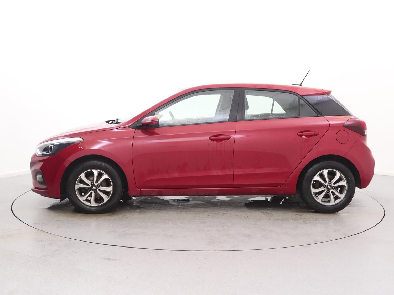 Used Hyundai i20 2019 for sale - 77348353: Photo 4