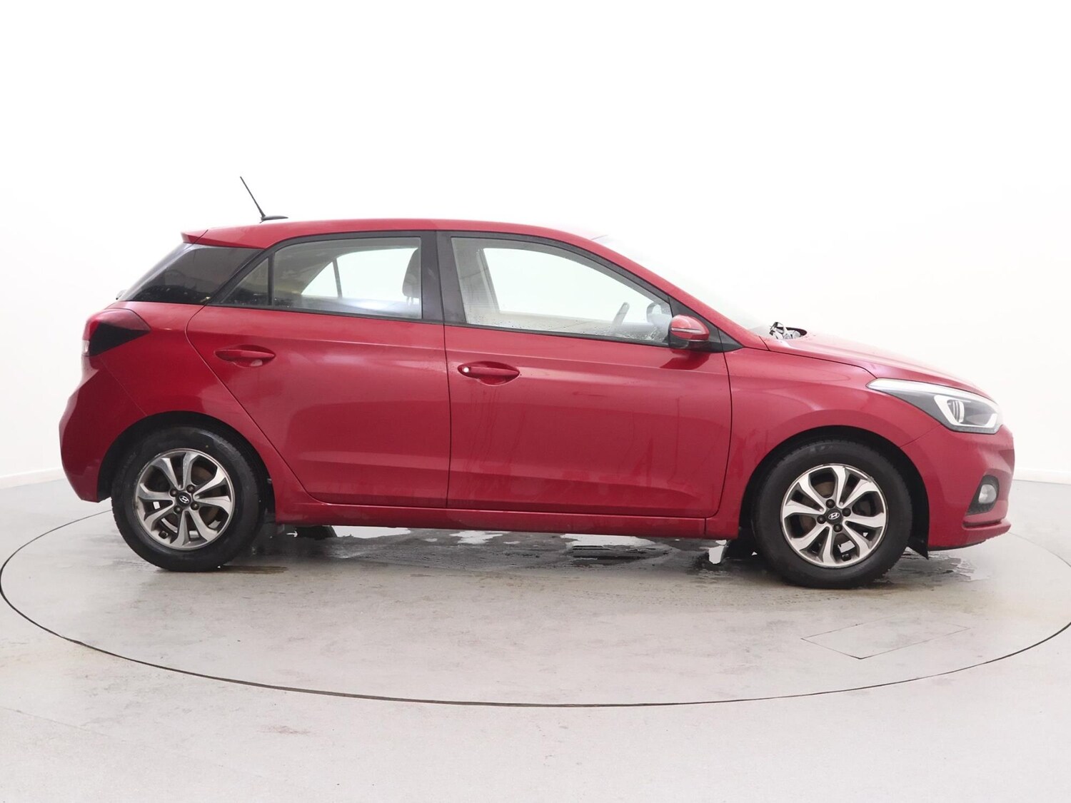 Used Hyundai i20 2019 for sale - 77348353: Photo 8