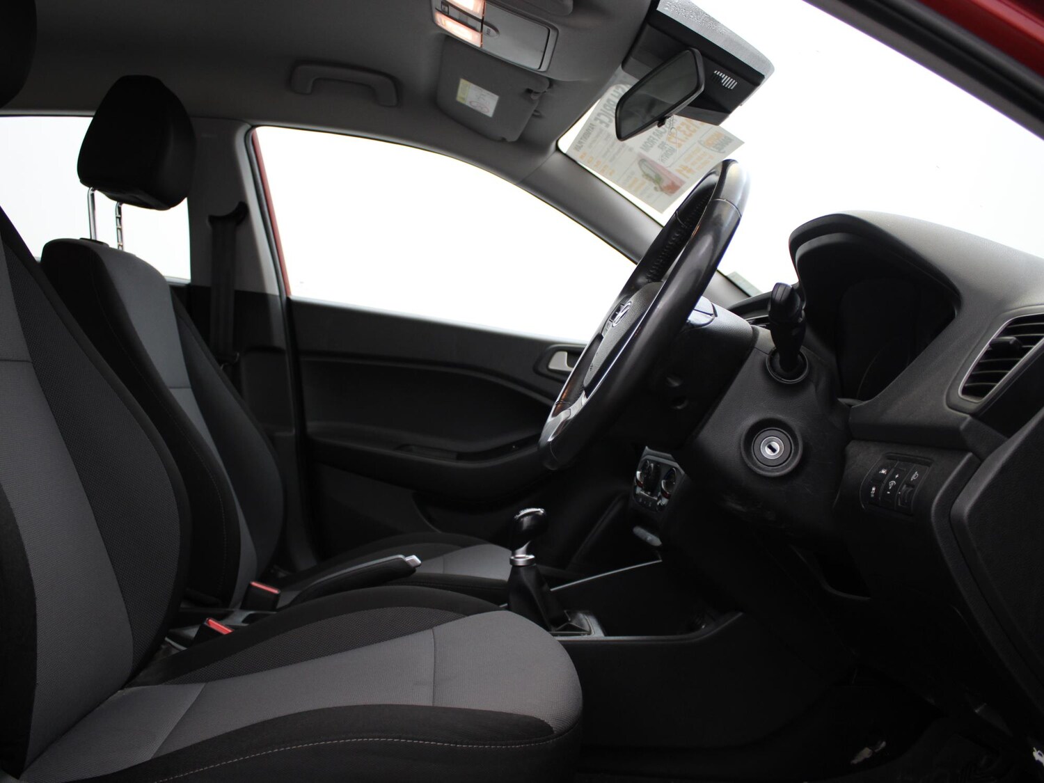 Used Hyundai i20 2019 for sale - 77348353: Photo 9