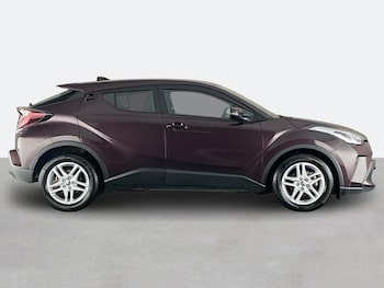 Used Toyota C-HR 2022 for sale - 76890166: Photo