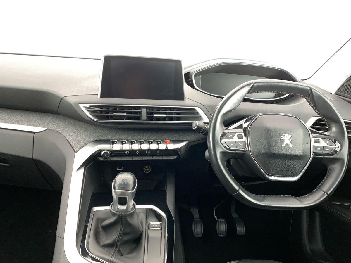 Used Peugeot 3008 2017 for sale - 77706882: Photo 9