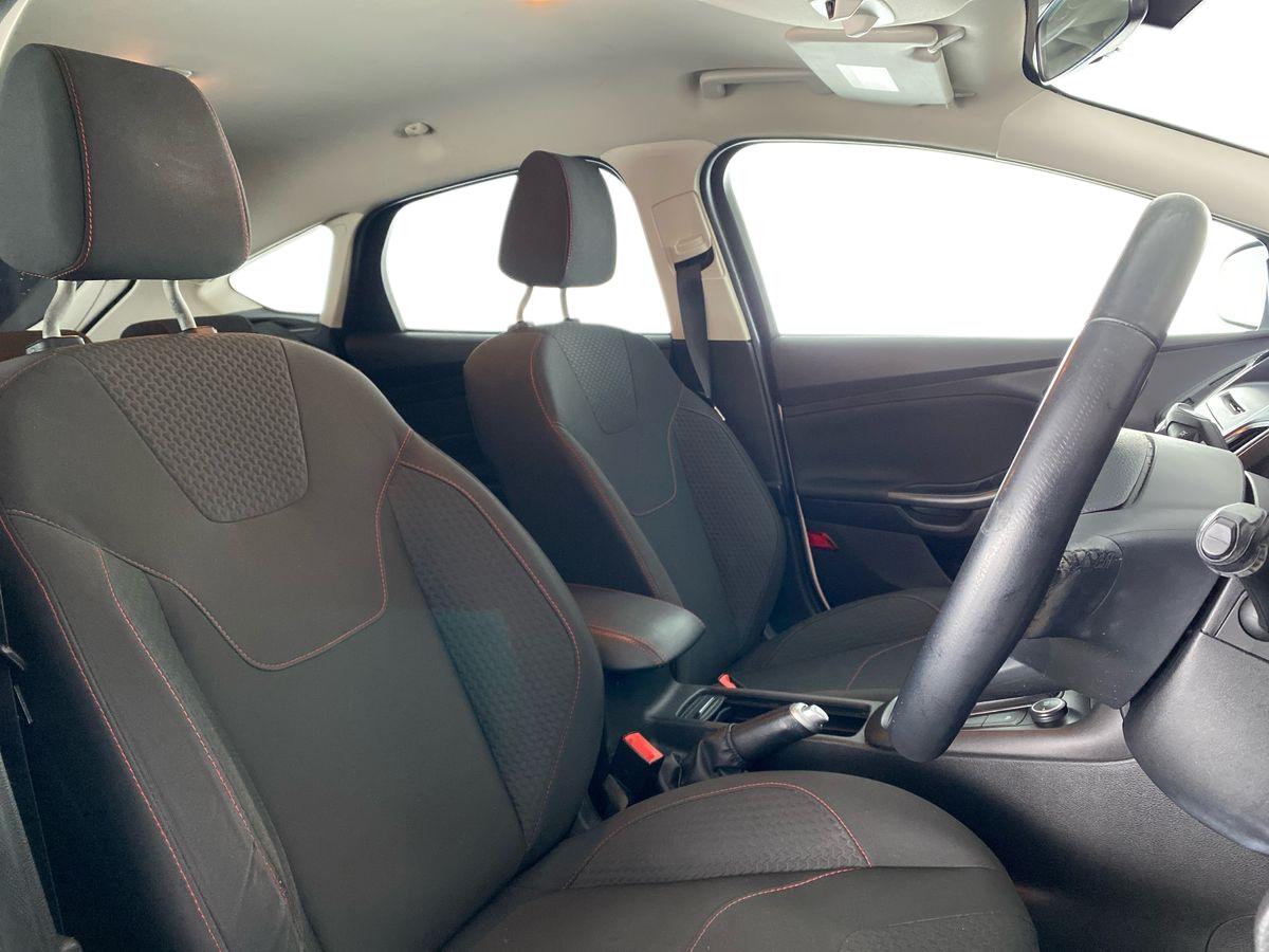 Used Ford Focus 2015 for sale - 77635164: Photo 13