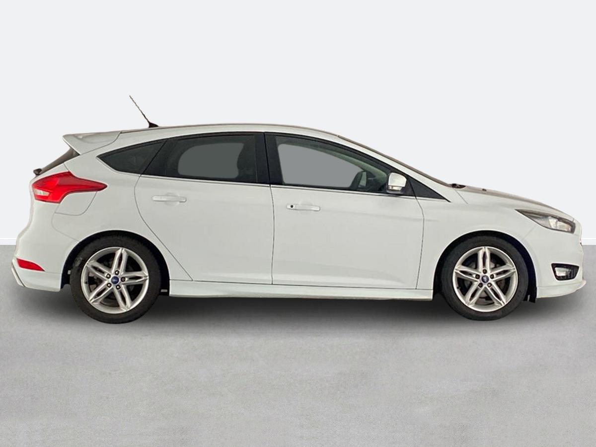 Used Ford Focus 2015 for sale - 77635164: Photo 2