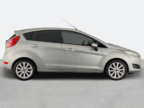 Used Ford Fiesta 2017 for sale - 75673974: Photo 2