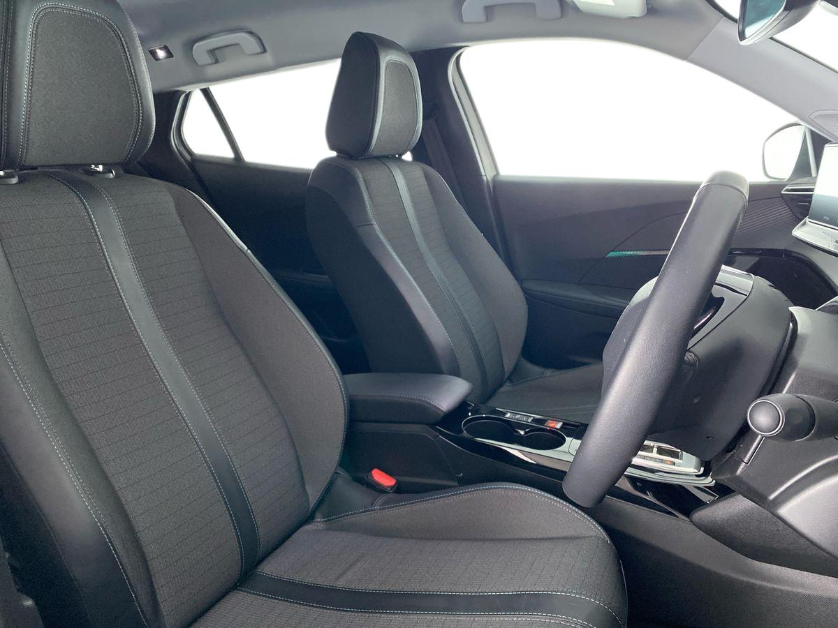 Used Peugeot 2008 2023 for sale - 77535321: Photo 13