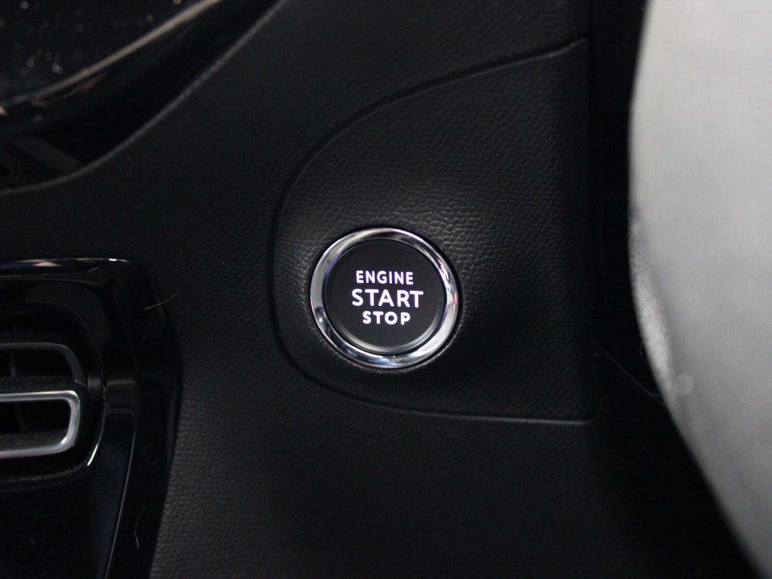 Used Vauxhall Mokka 2023 for sale - 77742205: Photo 14