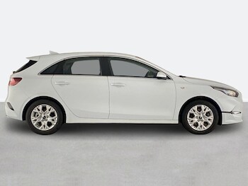 Used Kia Ceed 2022 for sale - 76316247: Photo