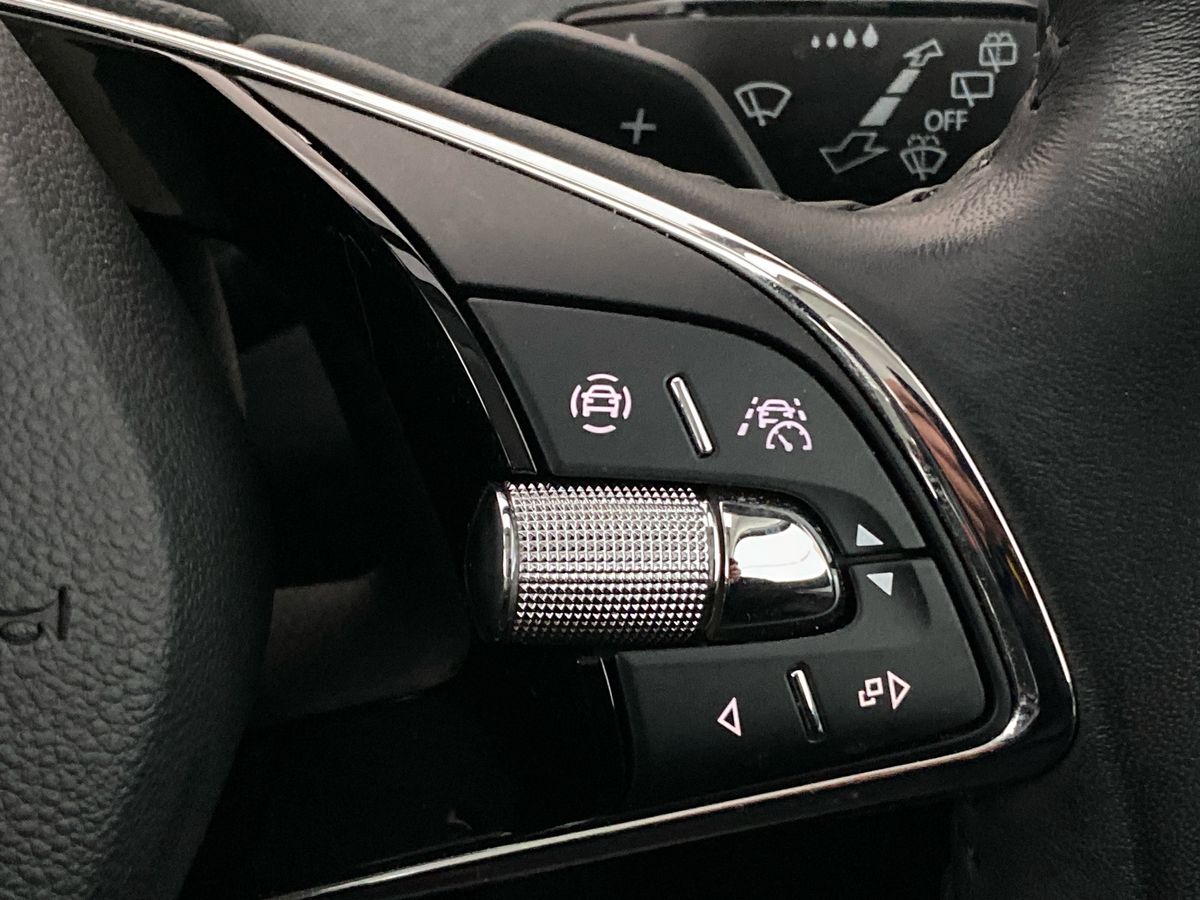 Used Skoda Enyaq 2023 for sale - 77135324: Photo 24