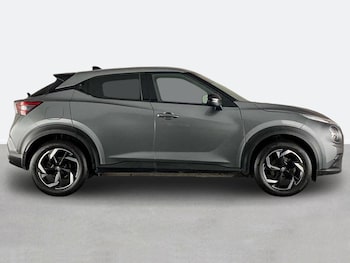 Used Nissan Juke 2023 for sale - 78359356: Photo