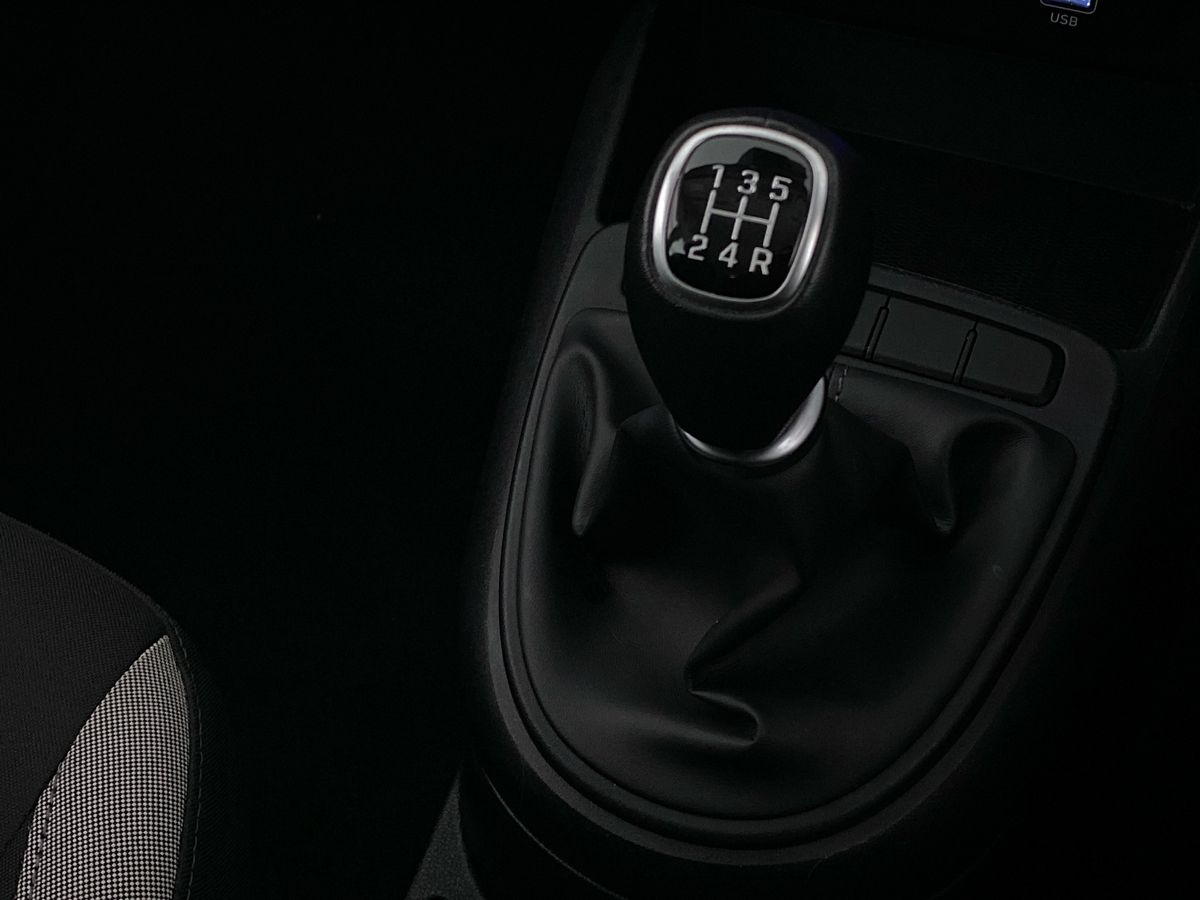 Used Hyundai i10 2024 for sale - 76047313: Photo 20