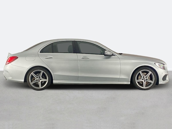 Used Mercedes-Benz C-Class 2018 for sale - 75604934: Photo 2